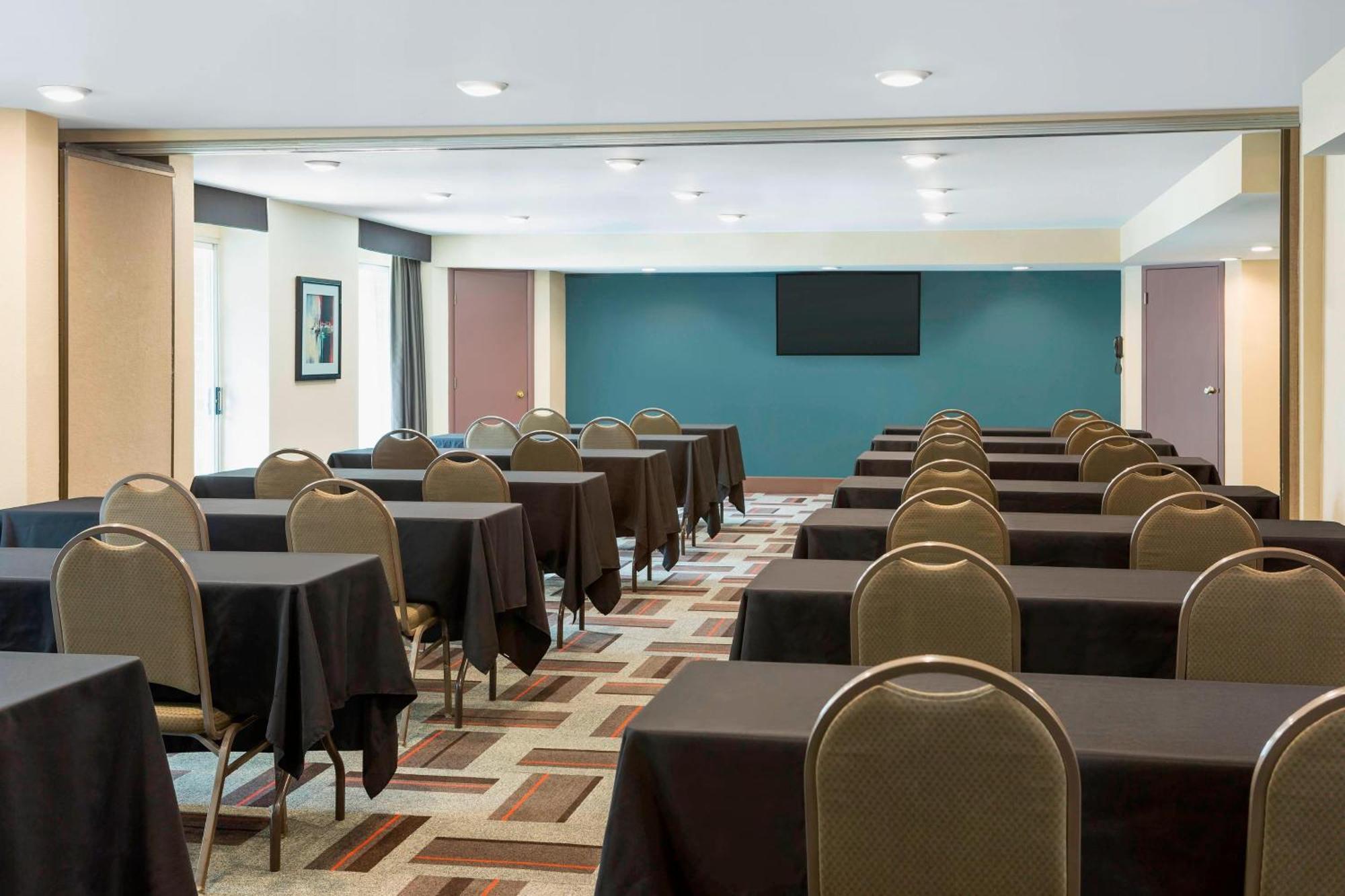Four Points By Sheraton Buffalo Grove Eksteriør billede